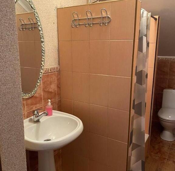 اتاق خانوادگی, готель алекс