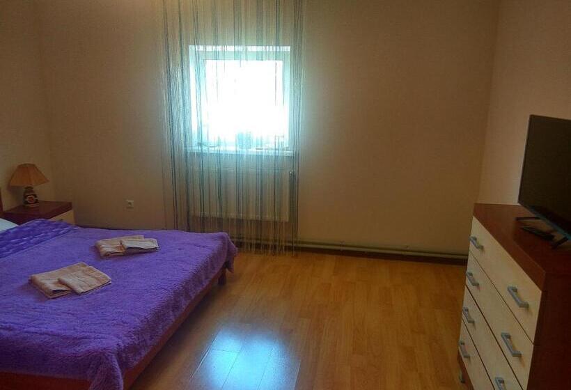 اتاق لوکس, Andreevsky