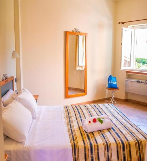 Номер Стандарт, Futura Club Itaca Nausicaa