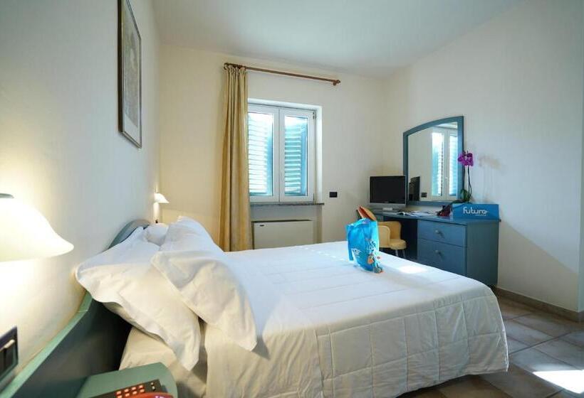 Четырехместный Номер Стандарт с Балконом, Futura Club Itaca Nausicaa