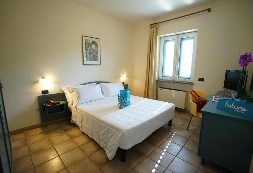 Четырехместный Номер Стандарт с Балконом, Futura Club Itaca Nausicaa