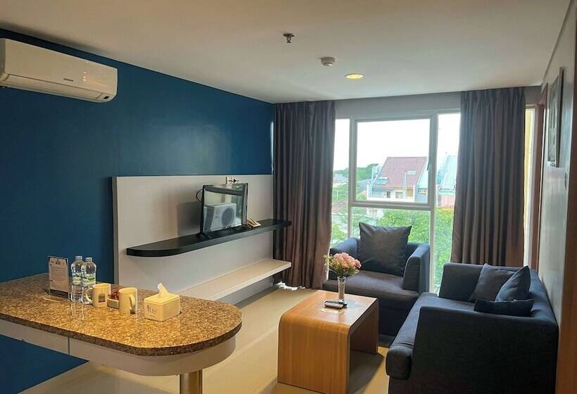 デラックスルーム, Kyriad Haka Makassar