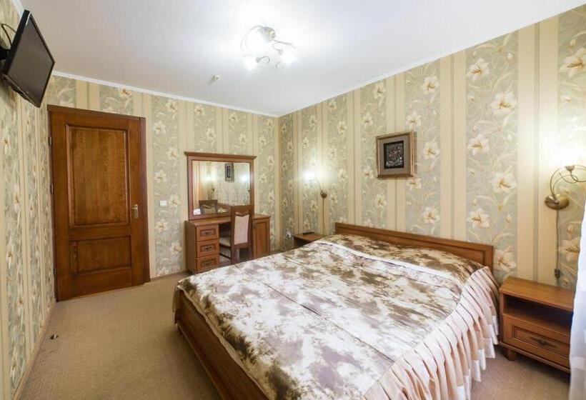 سوئیت با بالکن, Premyer