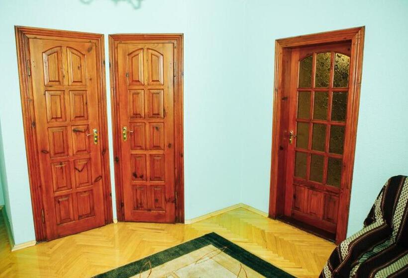 高级家庭房间, Rawa