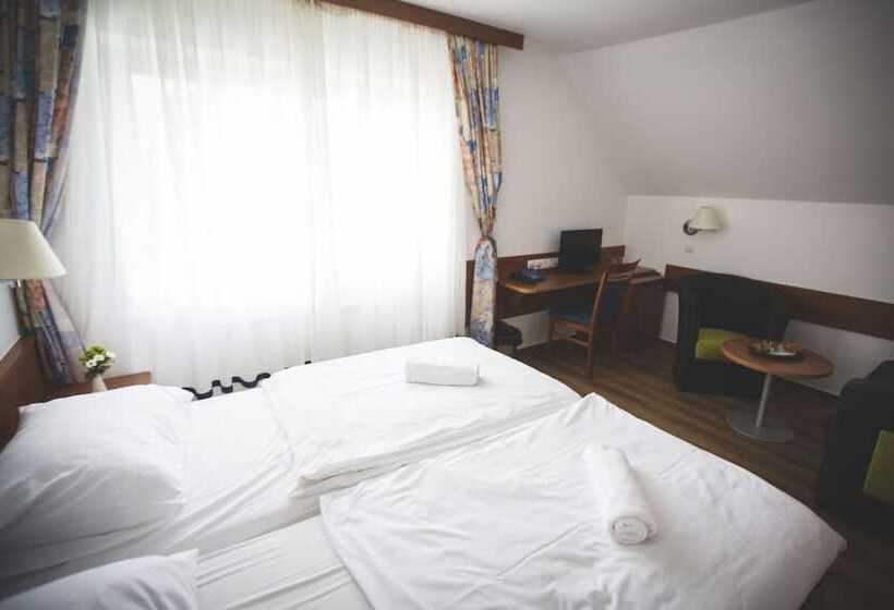 اتاق استاندارد, Tisa