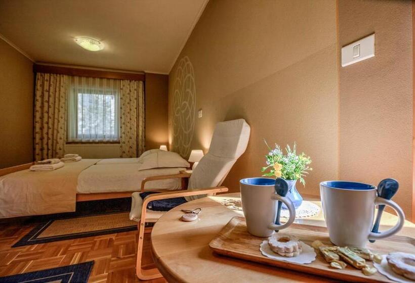 اتاق استاندارد با تراس, Tourist Farm Kranjc