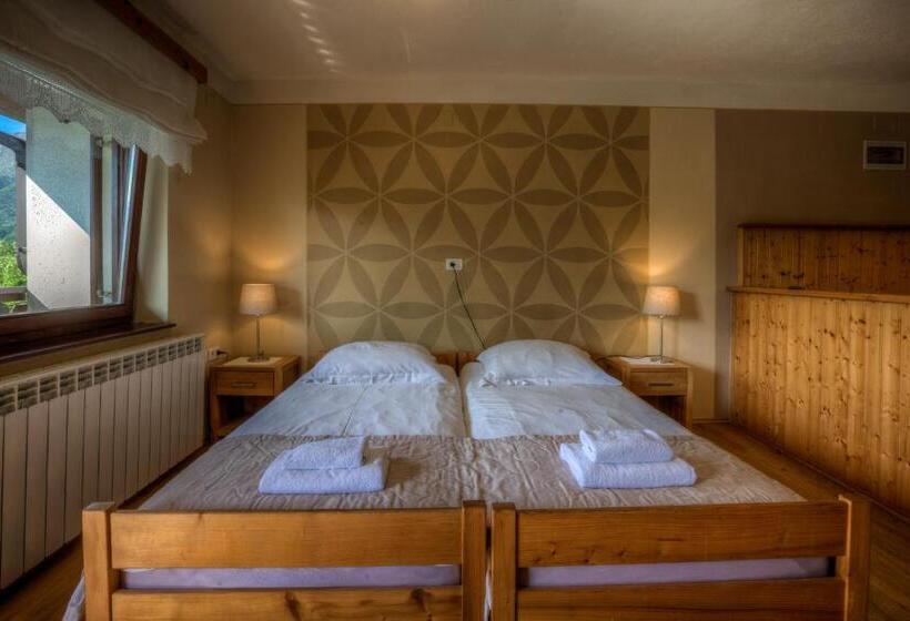 اتاق خانوادگی, Tourist Farm Kranjc