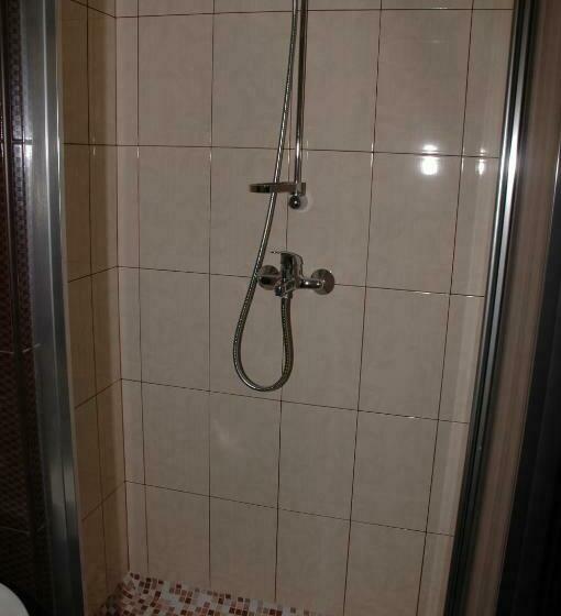 Juniorsvit, гостинний двір