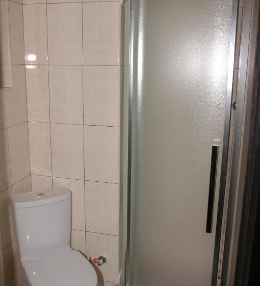 Standardrum, гостинний двір