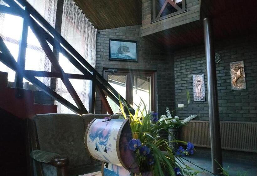 Standard Enkelrum, гостинний двір