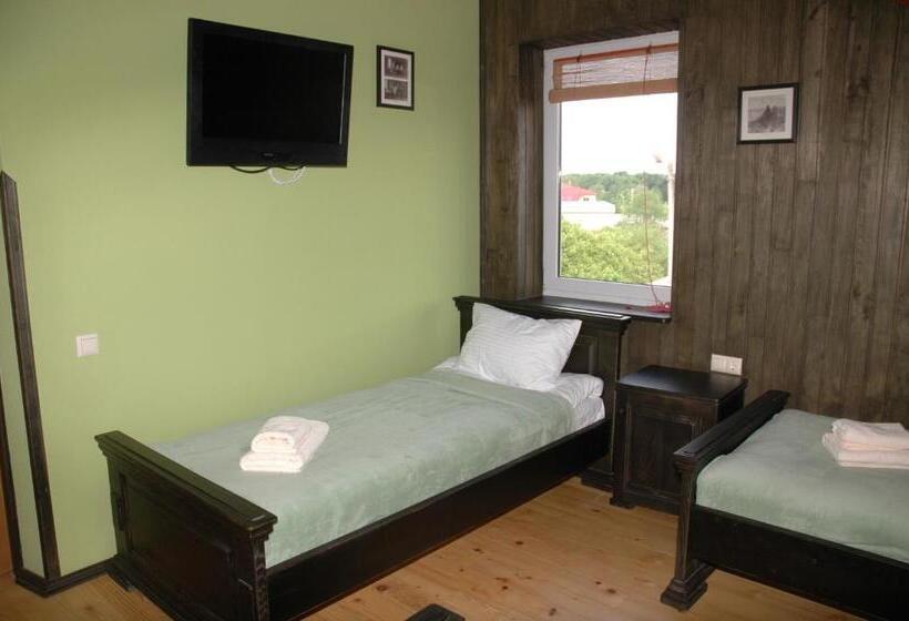 Superior Familjerum, гостинний двір