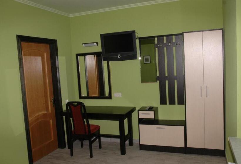 Standardrum, гостинний двір