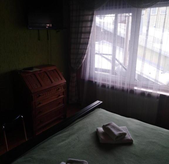 Standardrum, гостинний двір