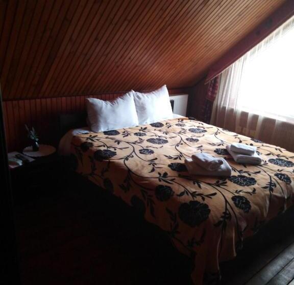 Familjerum Delat Badrum, гостинний двір