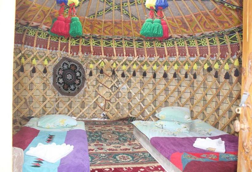 اتاق استاندارد سه نفره, Guest House Emily
