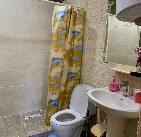 اتاق استاندارد سه نفره, Guest House Emily