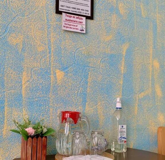 اتاق استاندارد سه نفره, Guest House Emily