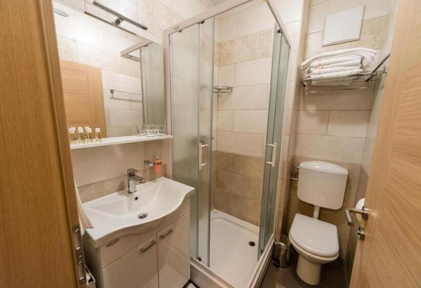 آپارتمان 1 خوابه با بالکن, Guesthouse Haler