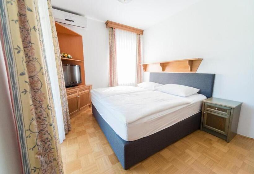 آپارتمان 2 خوابه با بالکن, Guesthouse Haler