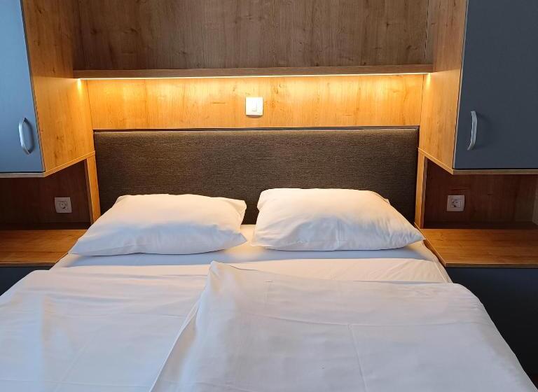 آپارتمان 1 خوابه با بالکن, Guesthouse Haler