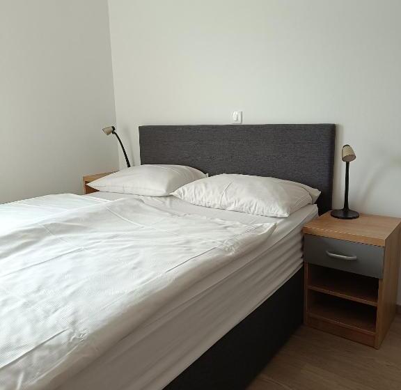 آپارتمان 2 خوابه با بالکن, Guesthouse Haler