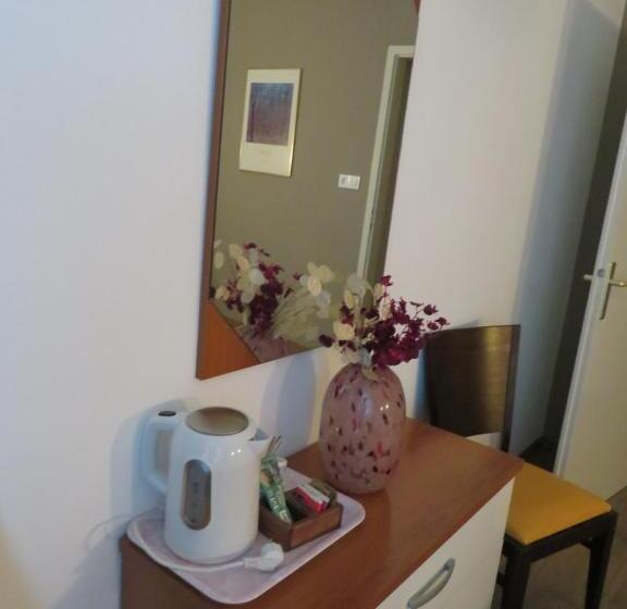 اتاق استاندارد, Guesthouse Ob Sotočju Budič