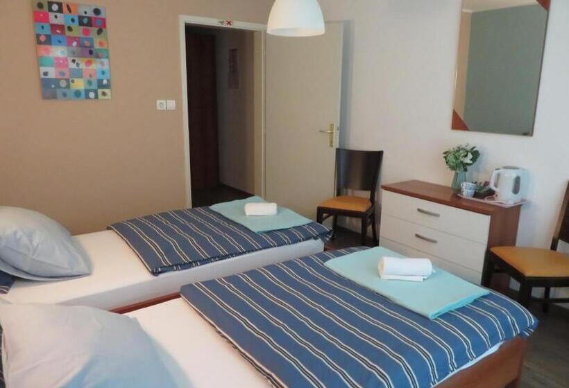 اتاق استاندارد با بالکن, Guesthouse Ob Sotočju Budič