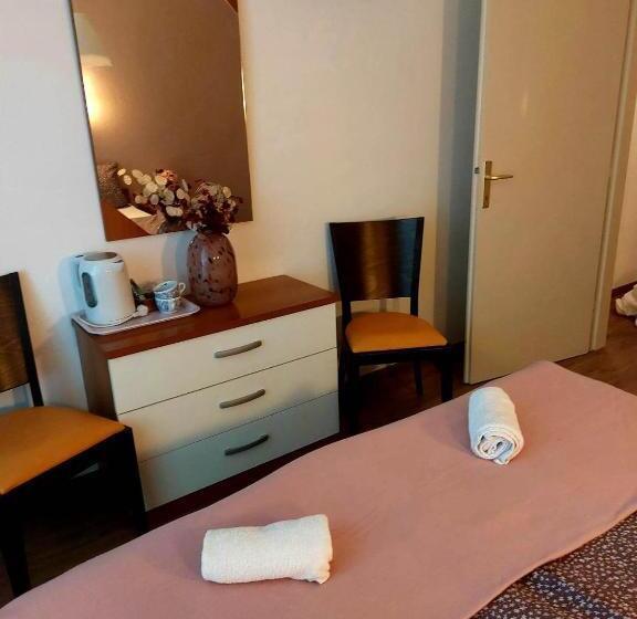 اتاق استاندارد سه نفره, Guesthouse Ob Sotočju Budič