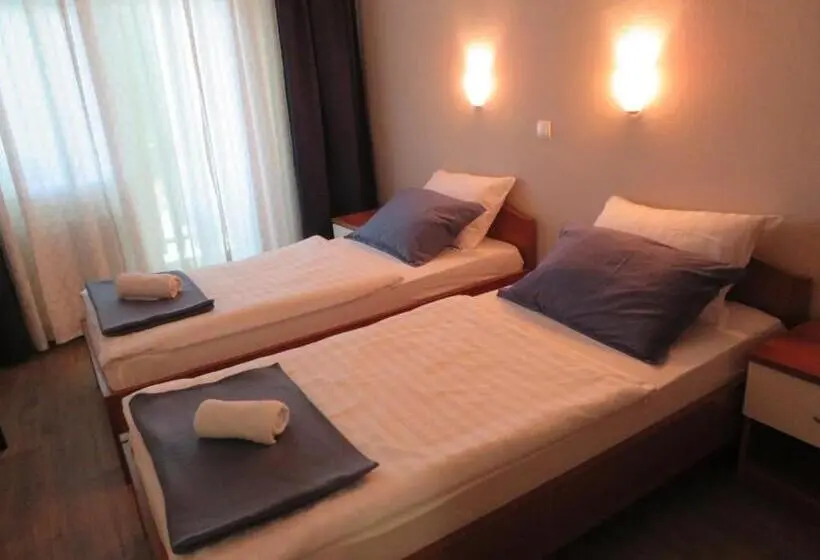 اتاق استاندارد با بالکن, Guesthouse Ob Sotočju Budič