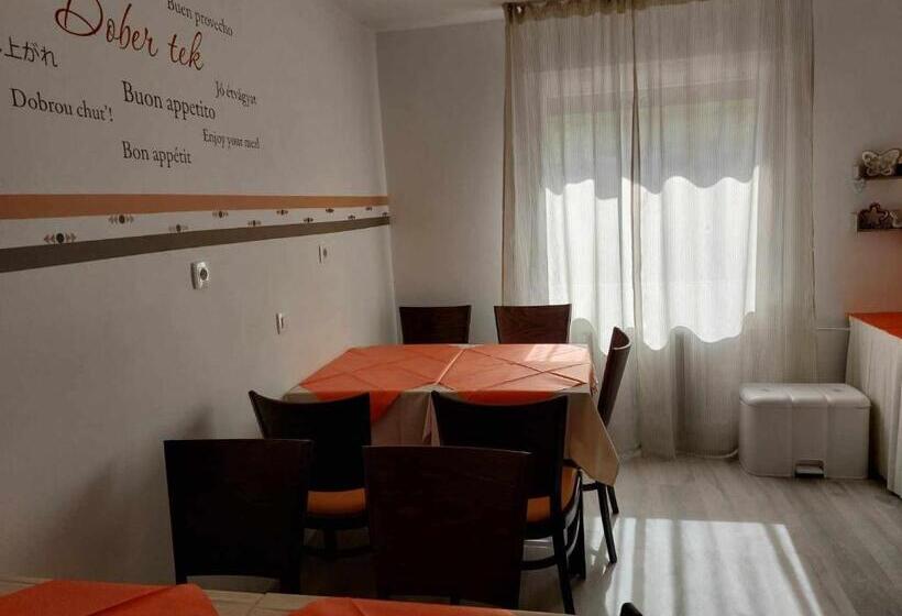 اتاق استاندارد سه نفره, Guesthouse Ob Sotočju Budič