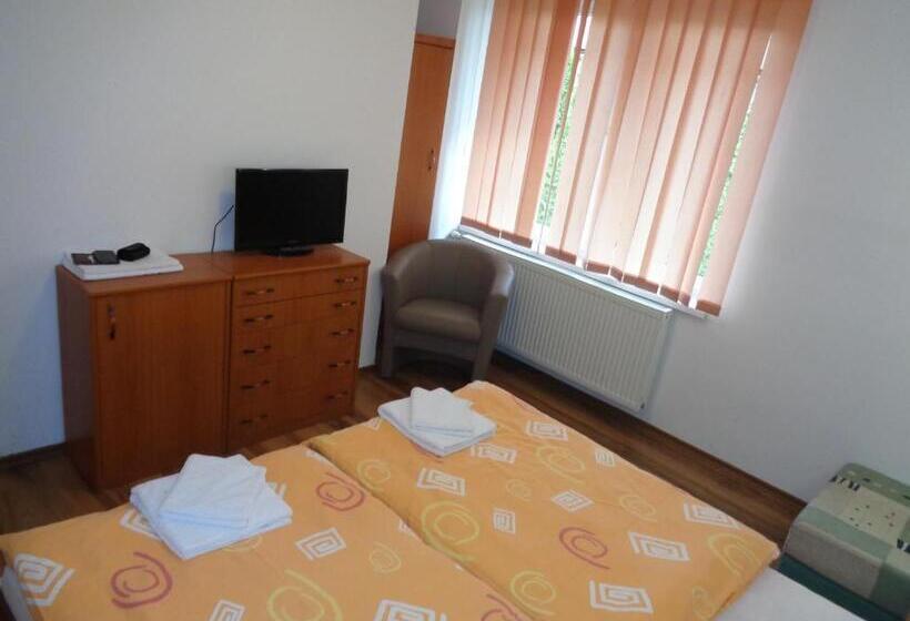 スタンダードルーム, Penzión Vila Dalí