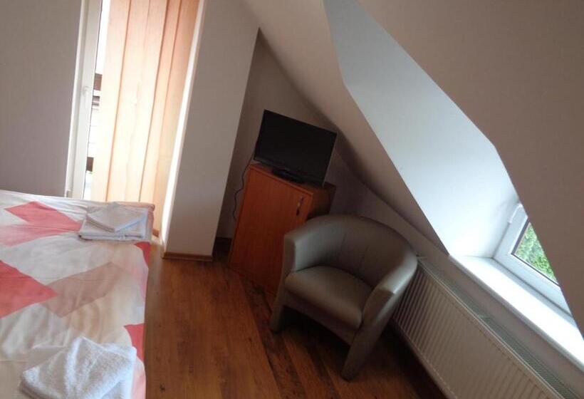 クラシックルーム, Penzión Vila Dalí