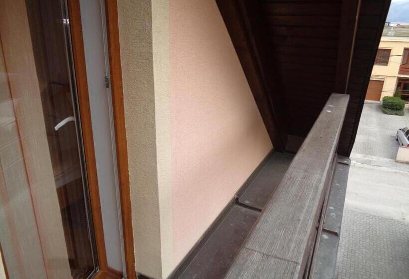 クラシックルーム, Penzión Vila Dalí