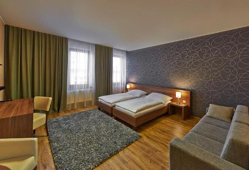 标准间, Penzion Club