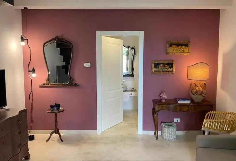 オーシャンビュースイート, Scilla Maris Charming Suites