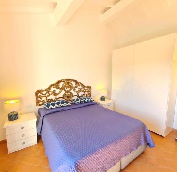 اتاق لوکس با تخت بزرگ, B&b Luna Nuova