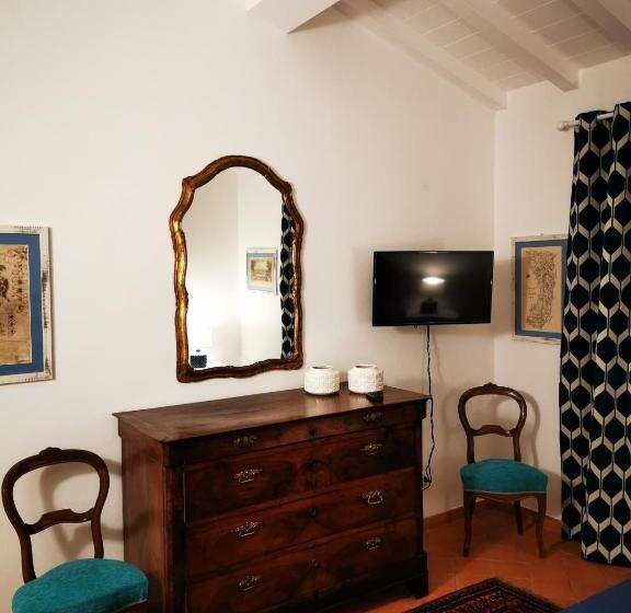 اتاق لوکس با تخت بزرگ, B&b Luna Nuova