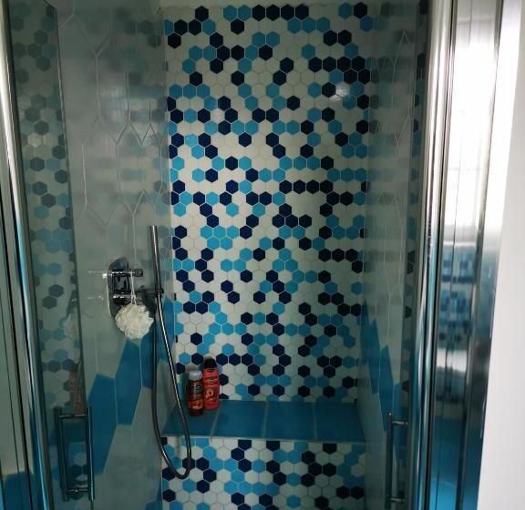 اتاق لوکس با تخت بزرگ, B&b Luna Nuova