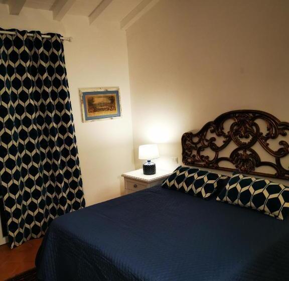 اتاق لوکس با تخت بزرگ, B&b Luna Nuova