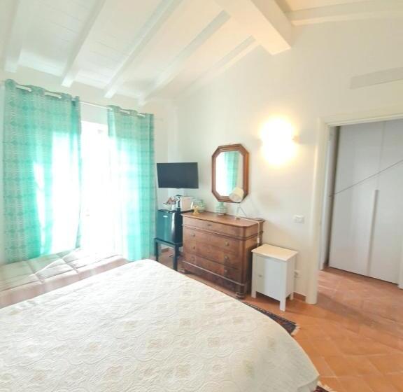 اتاق لوکس, B&b Luna Nuova