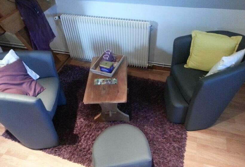 חדר סטנדרט לשלושה עם נוף לגינה, Chambre Du Panorama