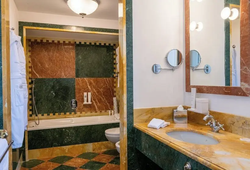 سوییت با چشم‌انداز پانوراما, Grand Hotel Continental Siena - Starhotels Collezione
