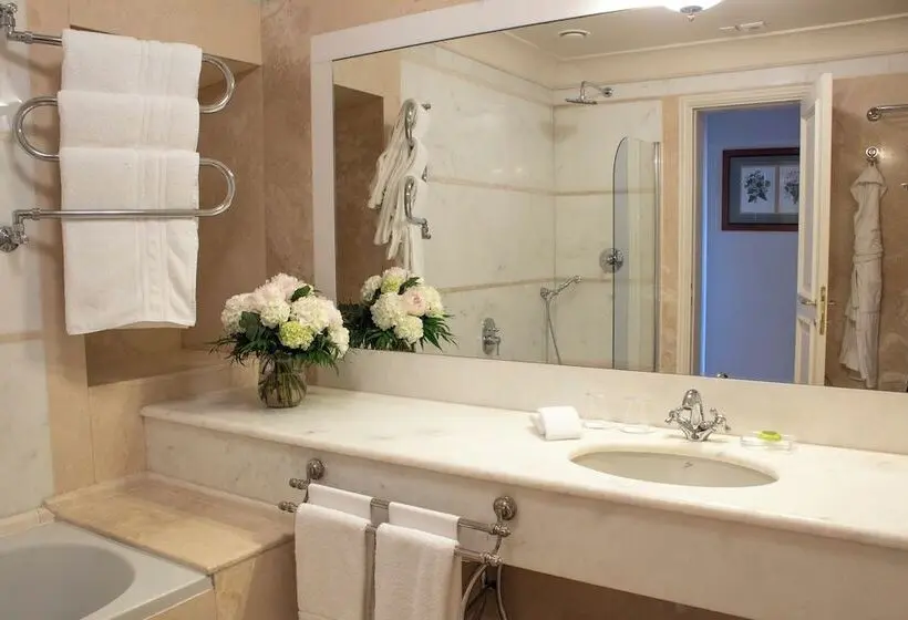 سوییت جونیور, Grand Hotel Continental Siena - Starhotels Collezione