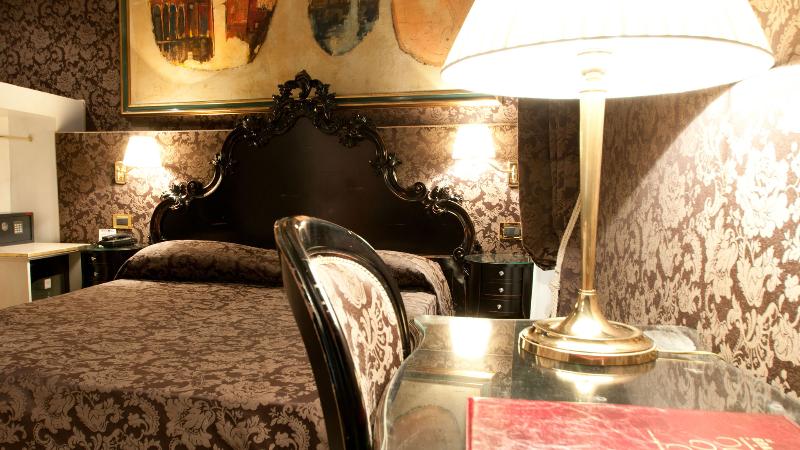 Superior Room, Al Graspo De Ua