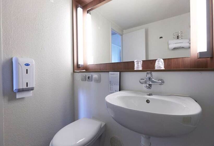 חדר סטנדרט, Campanile Fougeres