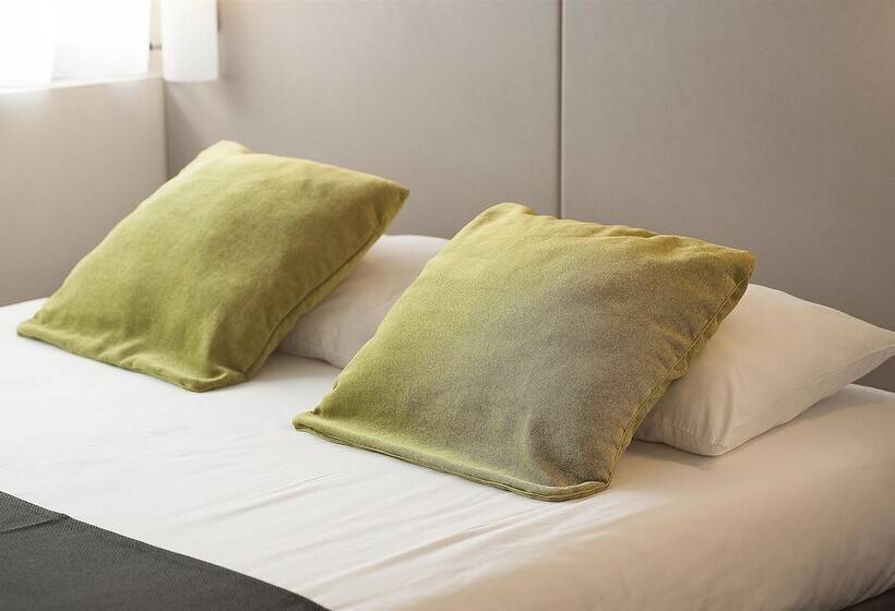 חדר סטנדרט, Campanile Fougeres