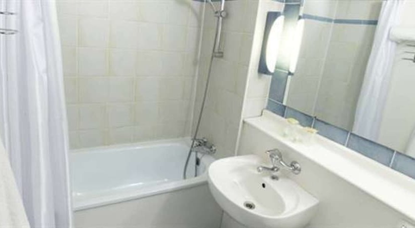 غرفة قياسية, Campanile Manosque