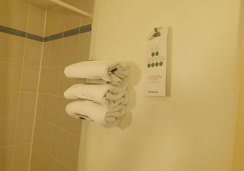 غرفة قياسية ثلاثية, Campanile Manosque