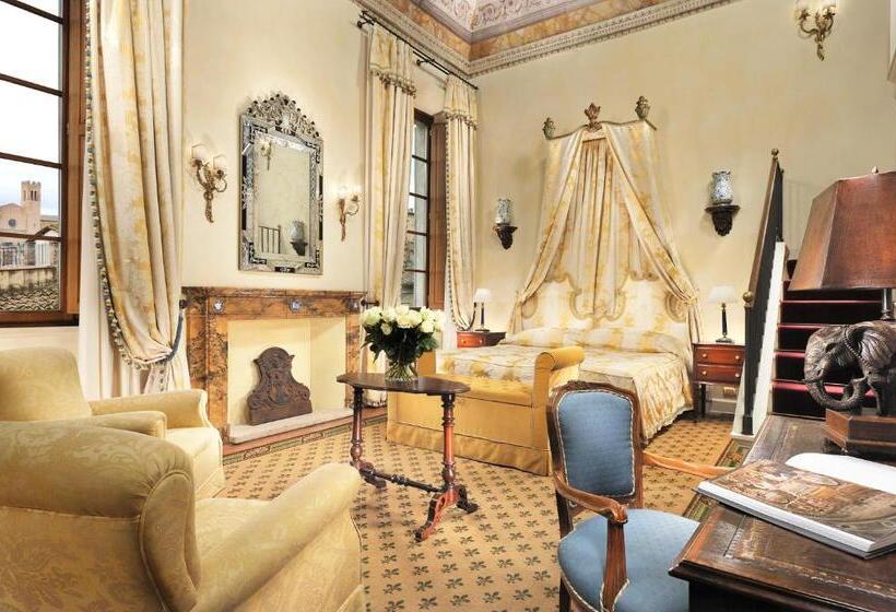 标准三人间, Grand Hotel Continental Siena   Starhotels Collezione