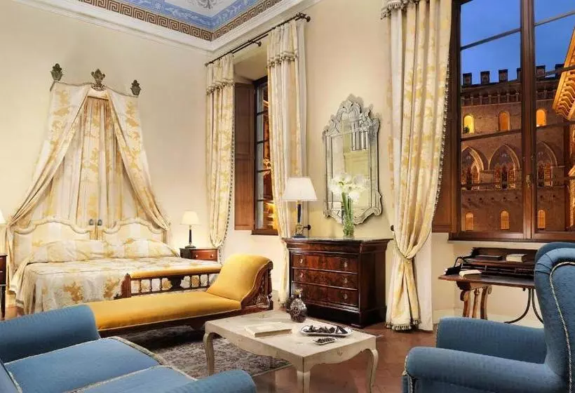 اتاق خانوادگی, Grand Hotel Continental Siena Starhotels Collezione